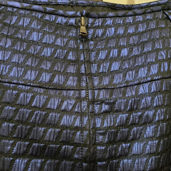 Tibi Quilted Front Hem Scalloped Mini Skirt Metallic Blue Size 0 - Picture 5 of 9